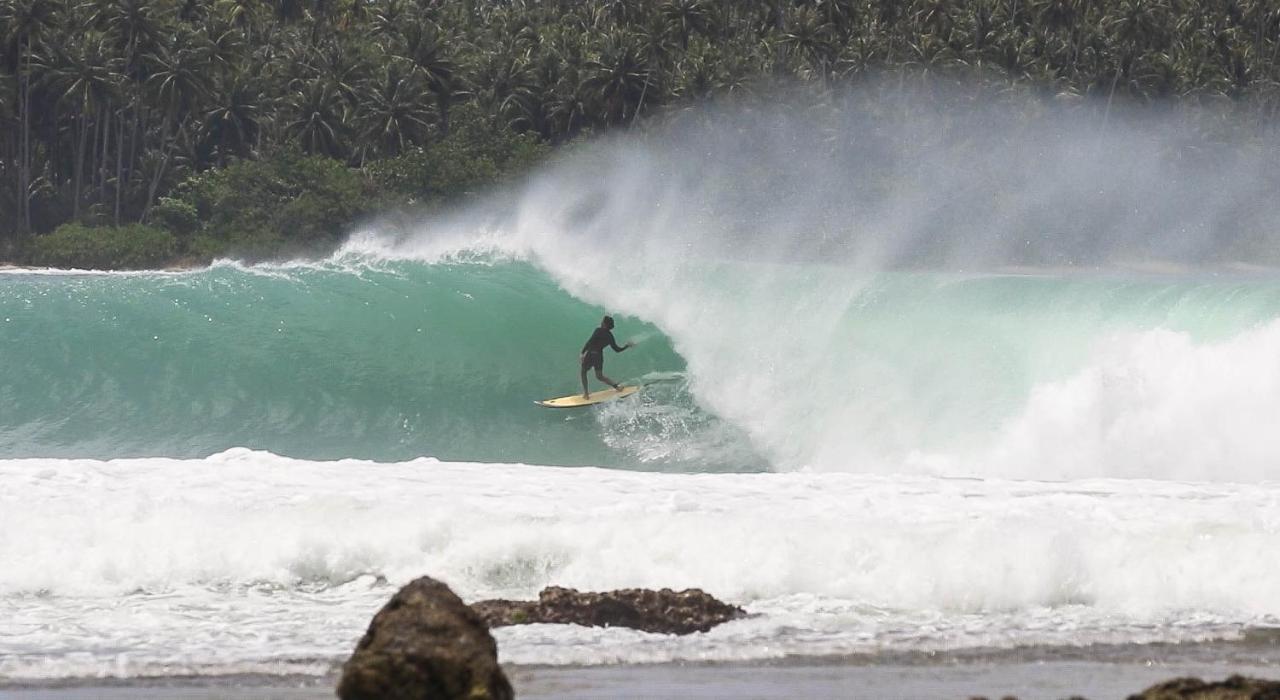 Lagudri Nias Surf Stay מראה חיצוני תמונה
